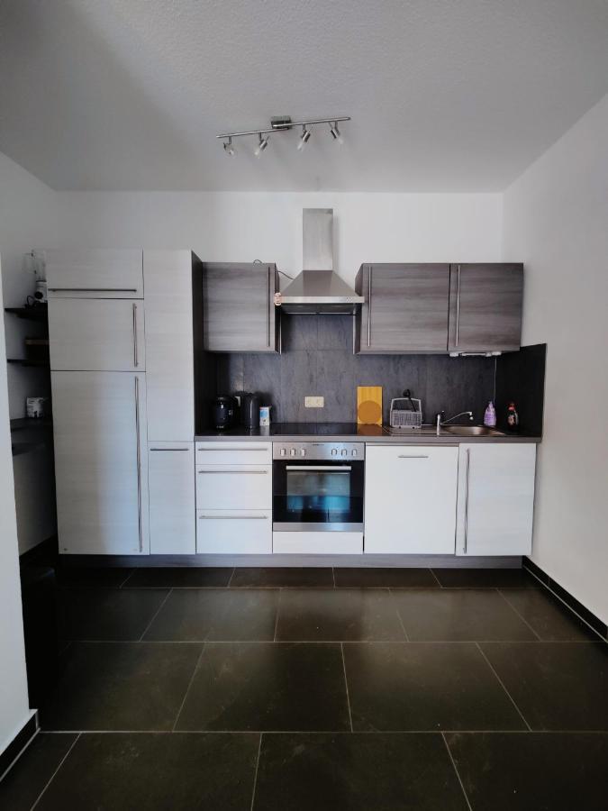 Neu Sanierte Wohnung Mit Balkon Und Stellplatz Erfurt Exterior photo